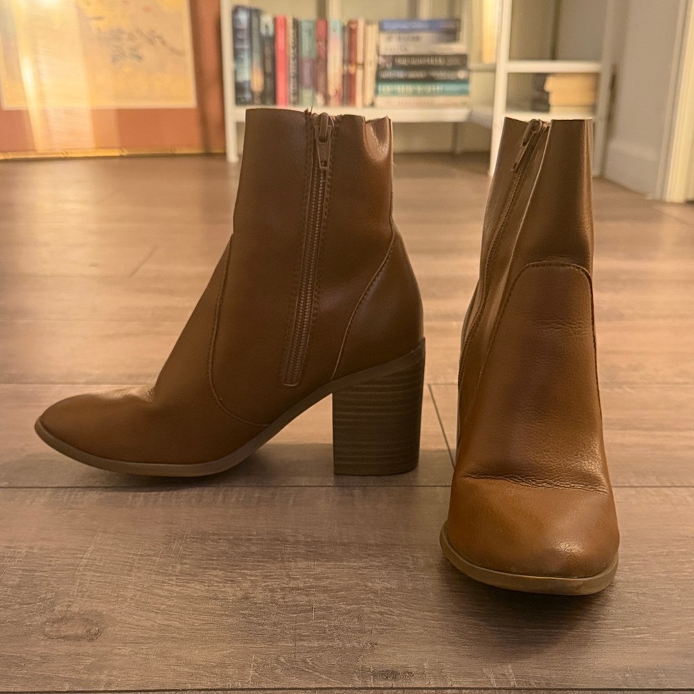 CLOSET CLEAR OUT - Target Women's Brown Leather Ankle Booties with Block Heel